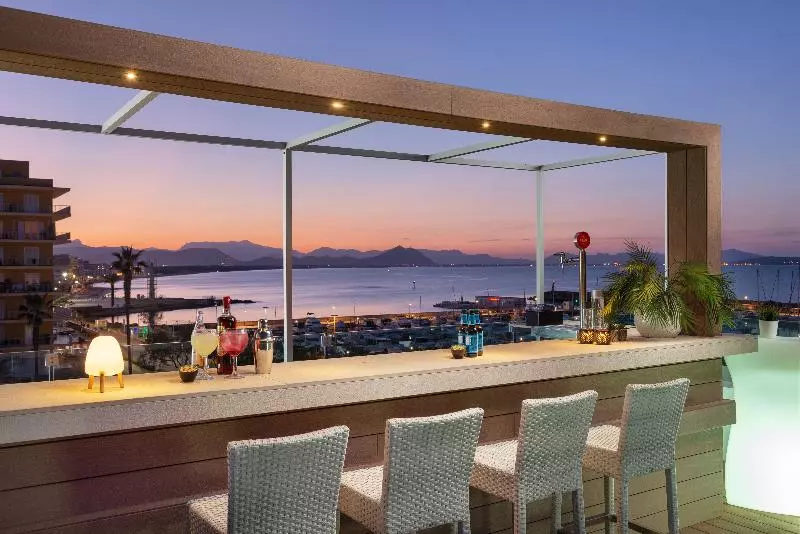 Fotos del hotel Llaut Boutique:  17