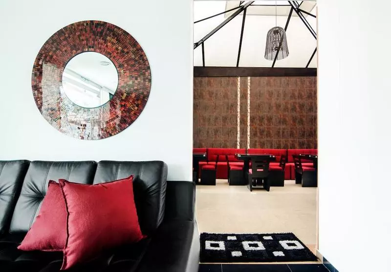 Fotos del hotel Parque 63:  2