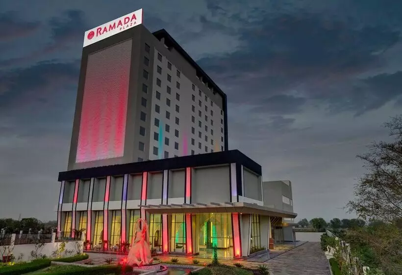 Fotos del hotel Ramada Plaza By Wyndham Agra:  15