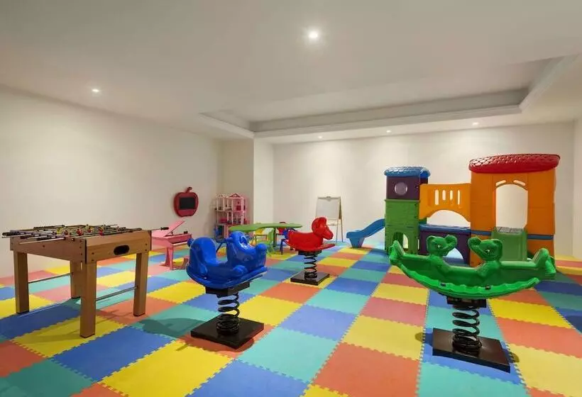 Fotos del hotel Ramada Plaza By Wyndham Agra:  8