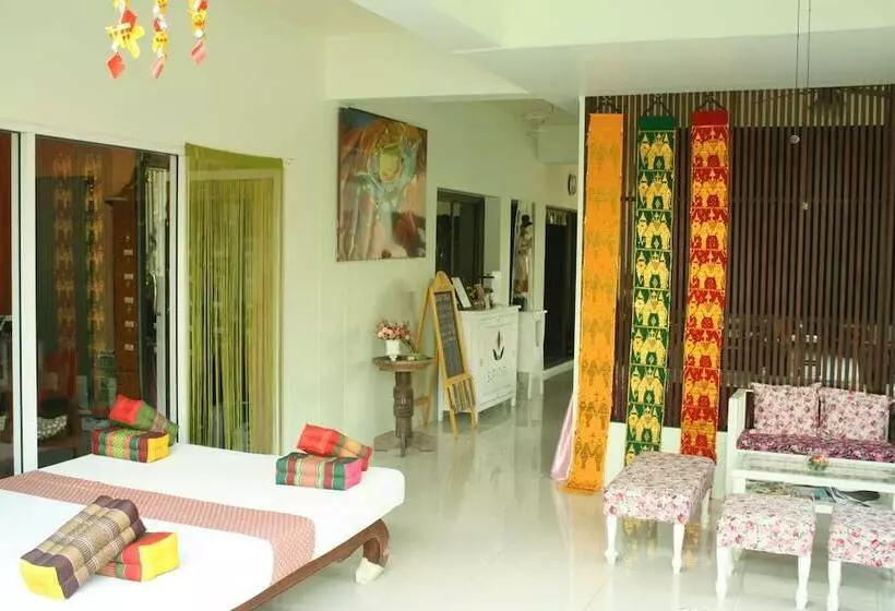 Fotos del hotel Bupatara:  14