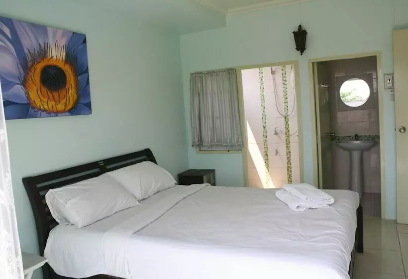 Fotos del hotel Bupatara:  8