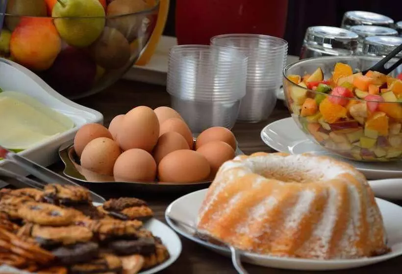 Fotos del hotel Luxor Florence:  2