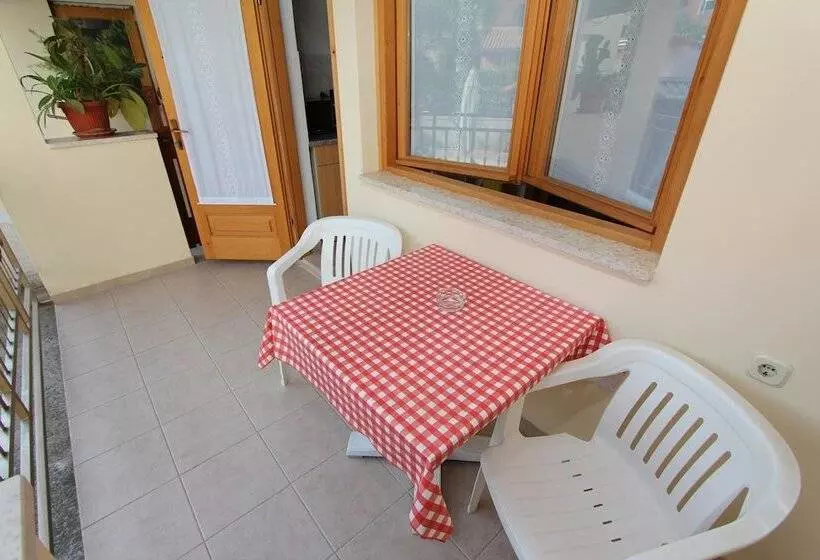 Fotos del hotel Room And Apartments Mariza:  18