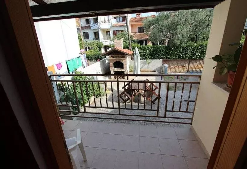 Fotos del hotel Room And Apartments Mariza:  4