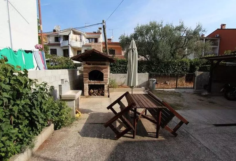 Fotos del hotel Room And Apartments Mariza:  2