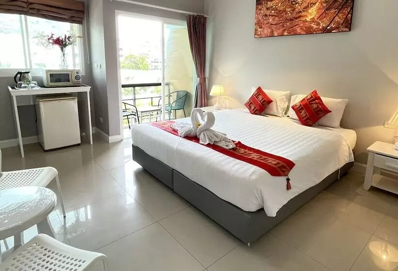 Fotos del hotel Wonderful Pool House At Kata:  8