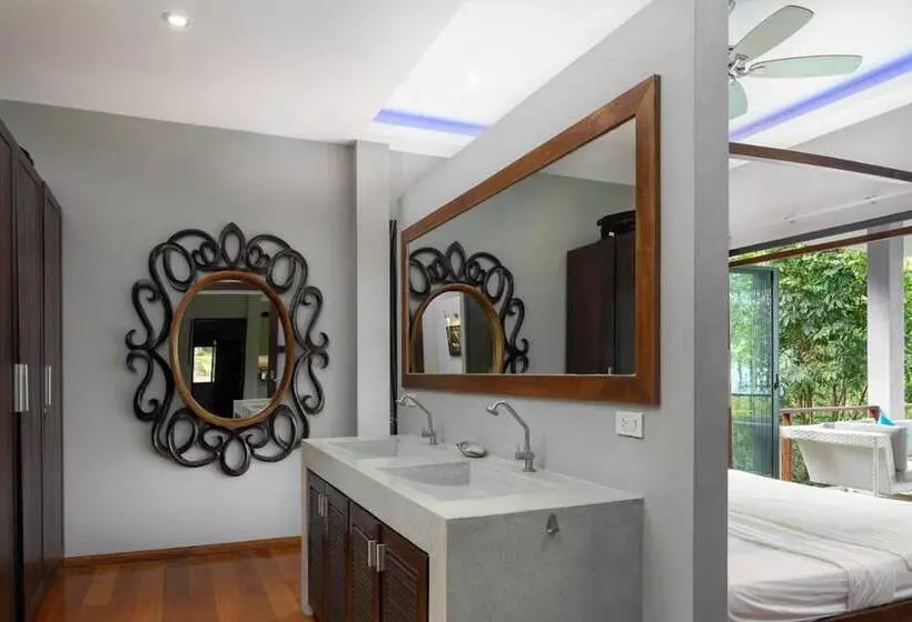 Fotos del hotel The Jungle Club:  12