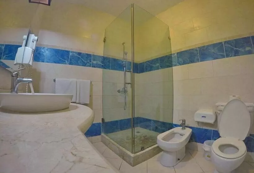 Fotos del hotel New Garden:  17