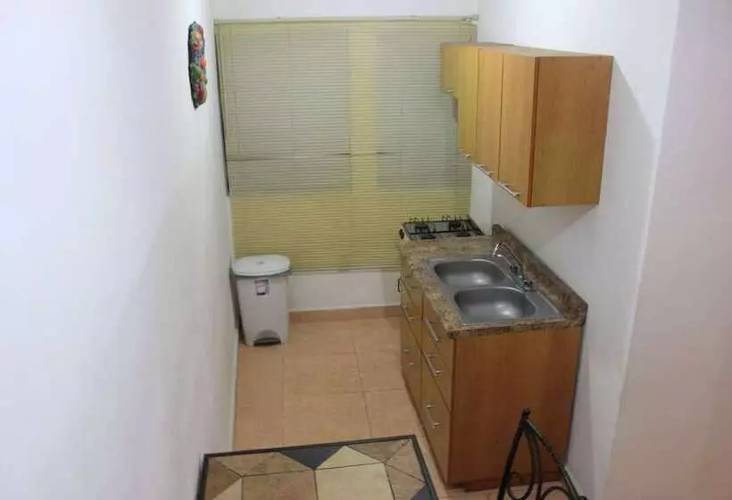 Fotos del hotel Terracota Corner Rooms:  3