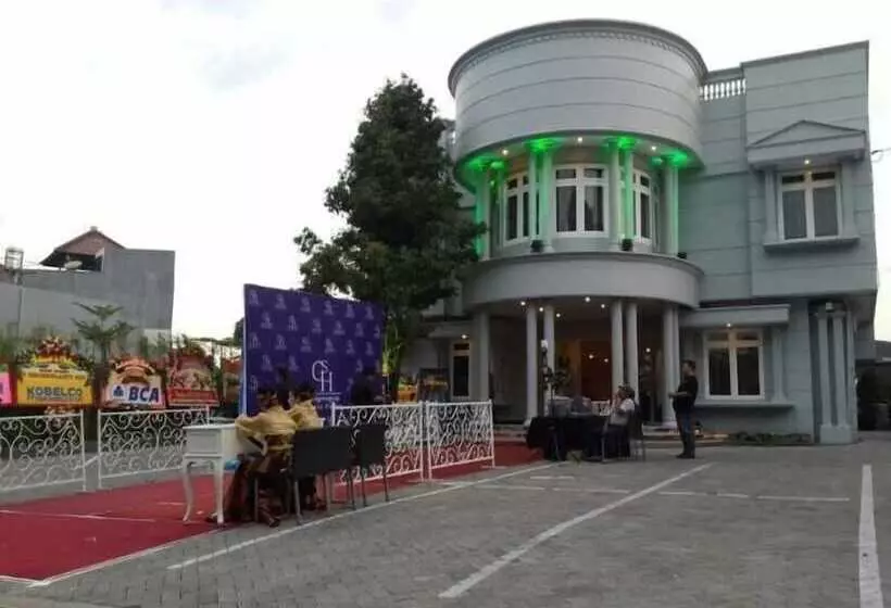 Fotos del hotel Sisingamangaraja Guest House Semarang:  7