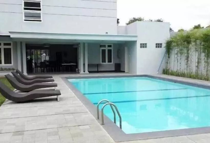 Fotos del hotel Sisingamangaraja Guest House Semarang:  13