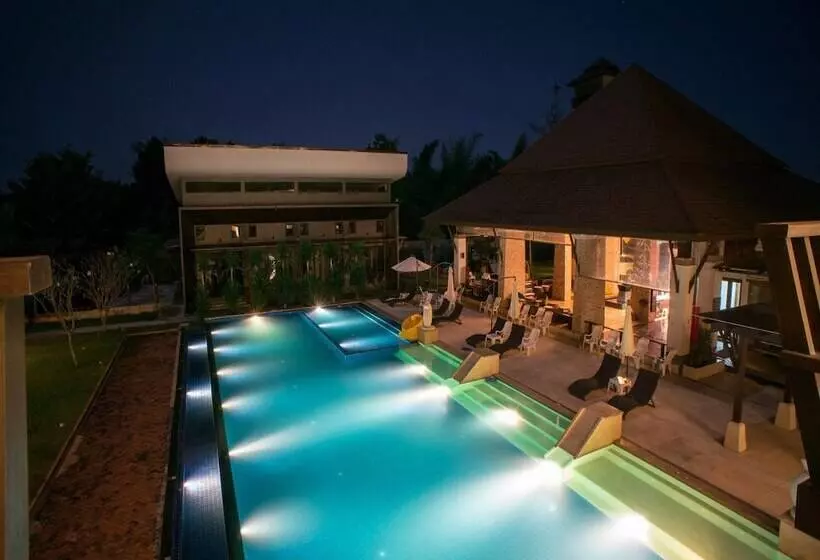 Fotos del hotel Naraya Riverside Resort:  5