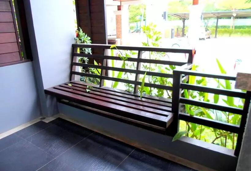 Fotos del hotel Naraya Riverside Resort:  6