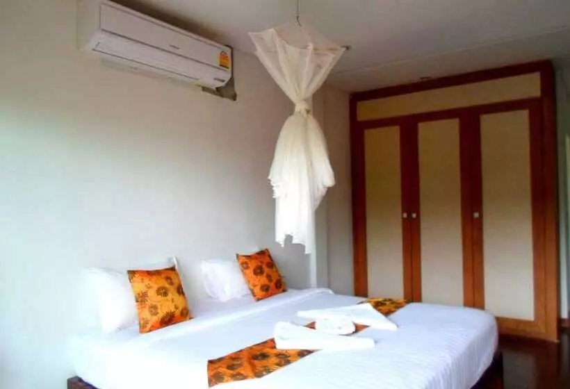 Fotos del hotel Naraya Riverside Resort:  10