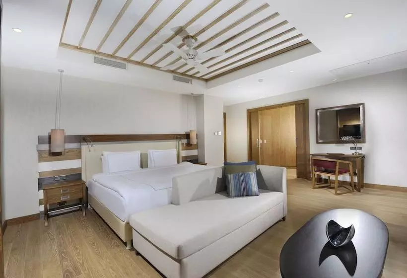 Regnum Escana Boutique