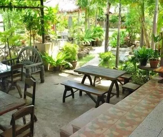 Fotos del hotel Rimpu Hill Resort:  13