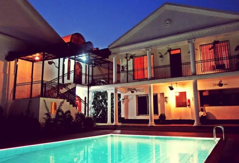 Fotos del hotel Sovereign:  8