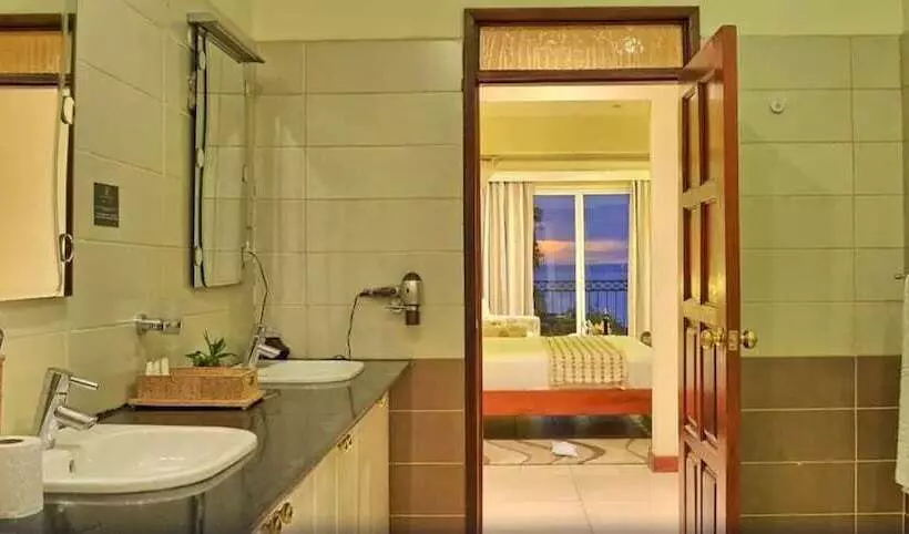 Fotos del hotel Sovereign:  25