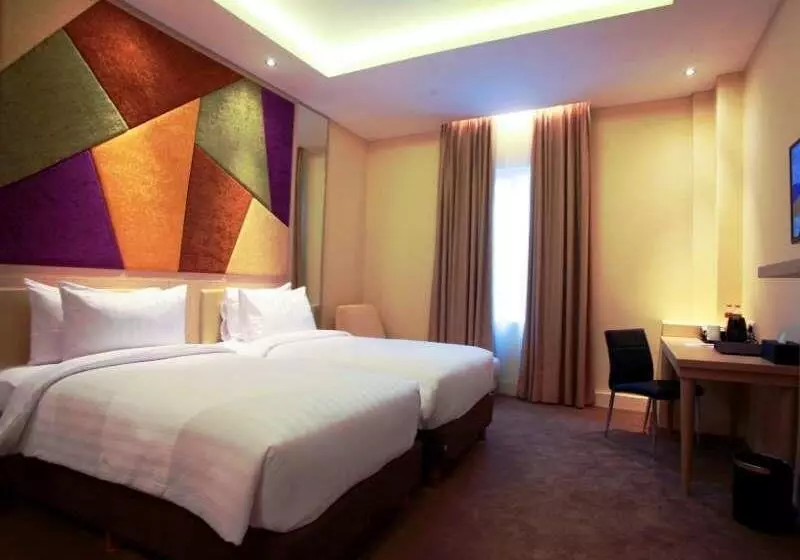 Fotos del hotel La Riz Wthree Lagaligo Makassar:  15