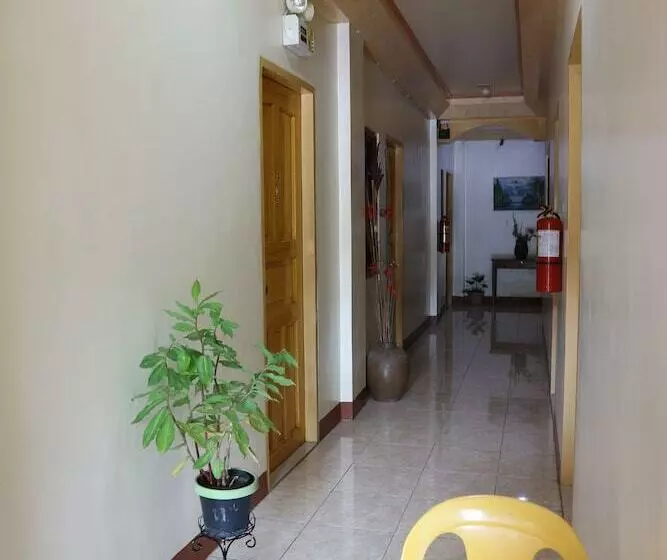 Fotos del hotel Princess Armicha Tourist Inn:  10