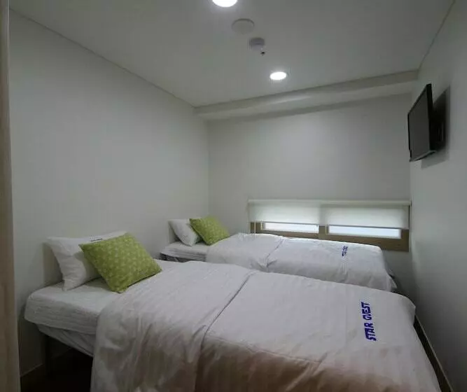 Fotos del hotel Star Guest House:  10