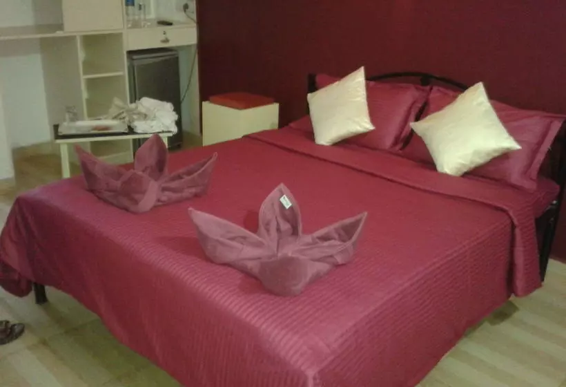 Miroslav Holiday Homes