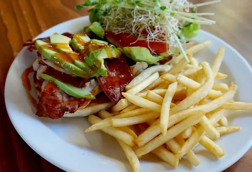 Fotos del hotel Clog Barn Caravan Park:  2