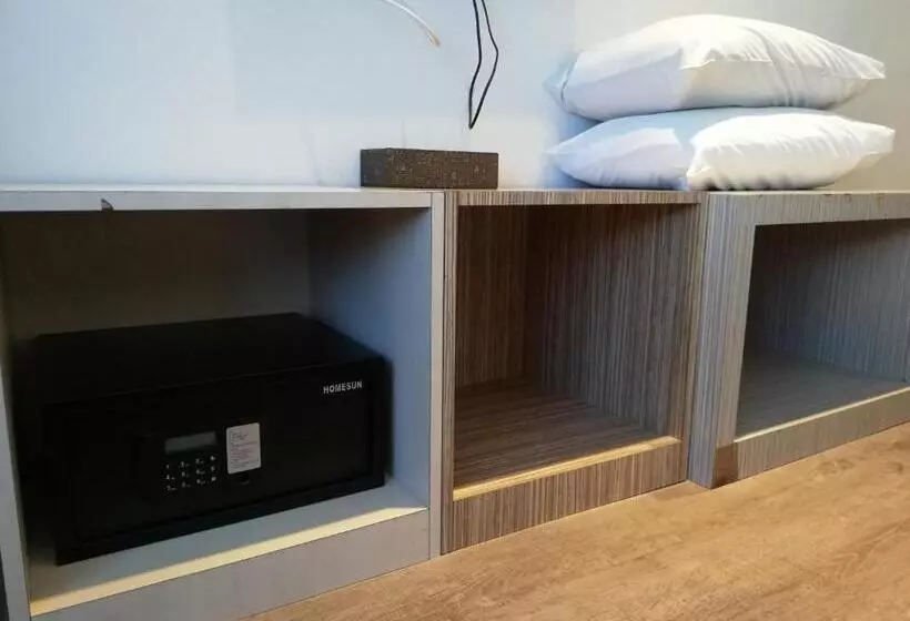 Fotos del hotel Ease:  25