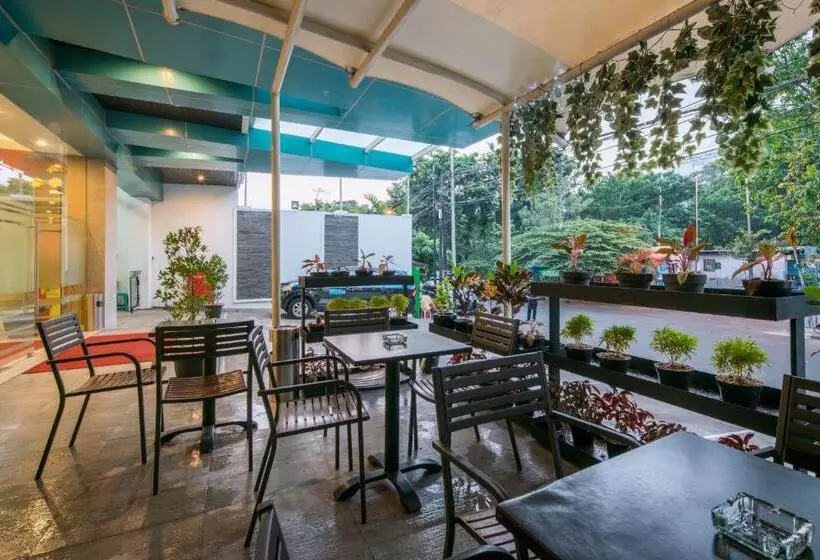 Fotos del hotel 88 Grogol:  5