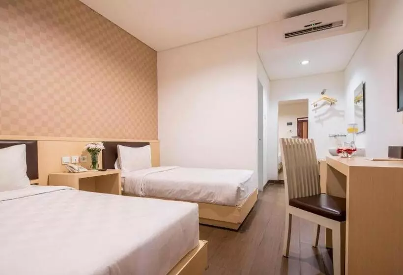 Fotos del hotel 88 Grogol:  7