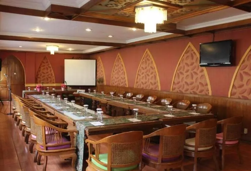 Fotos del hotel Lingga:  11