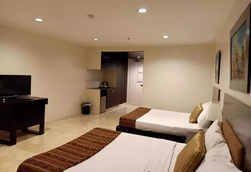 Fotos del hotel Paragon Tower:  12