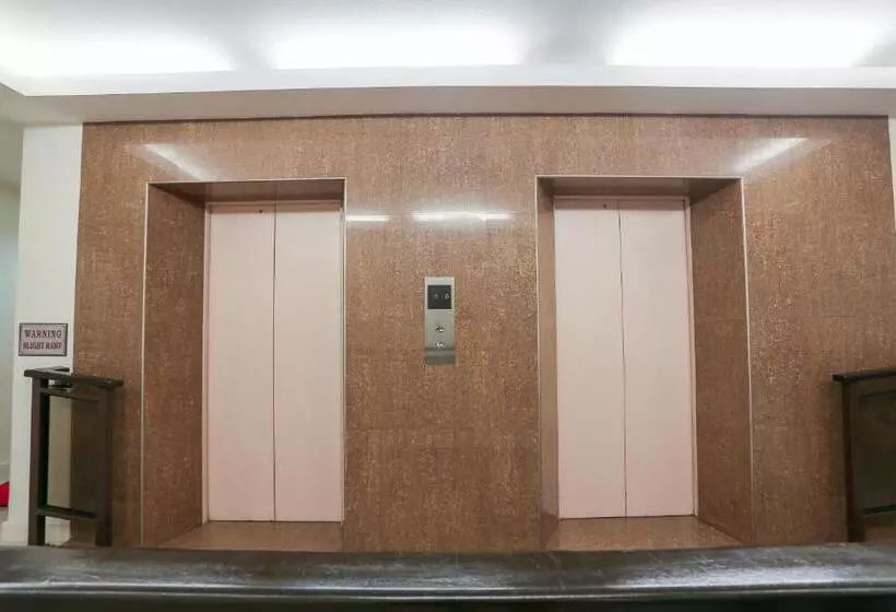 Fotos del hotel Paragon Tower:  2