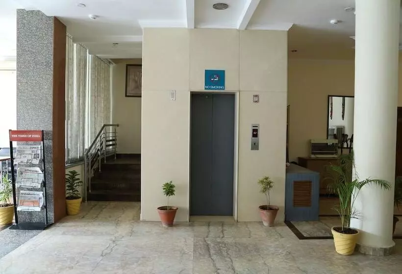 Fotos del hotel Oyo Rooms Sector 42 Chandigarh:  7