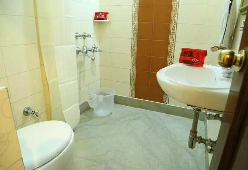 Fotos del hotel Oyo Rooms Sector 42 Chandigarh:  5