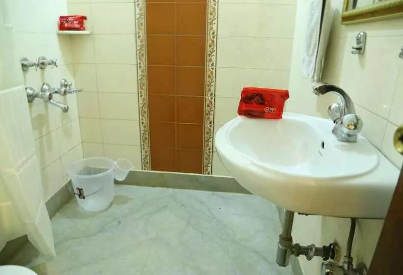 Fotos del hotel Oyo Rooms Sector 42 Chandigarh:  8