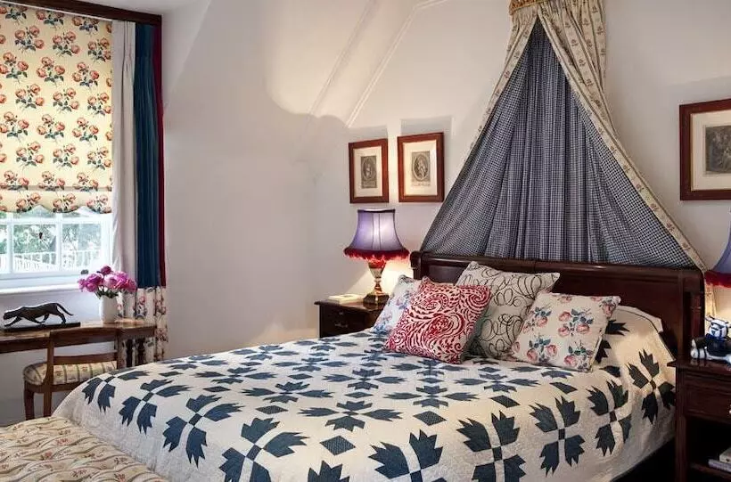 Fotos del hotel 33 Melville Road:  12