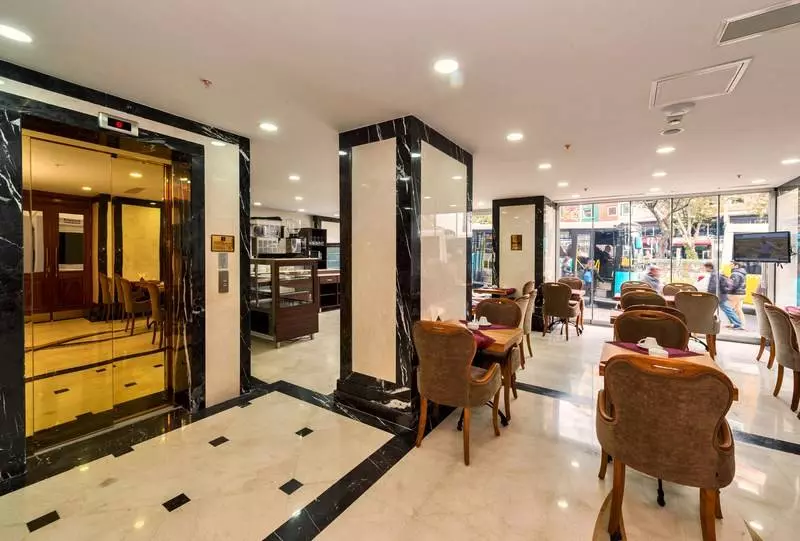 Fotos del hotel Realstar:  15