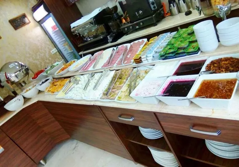 Fotos del hotel Realstar:  7