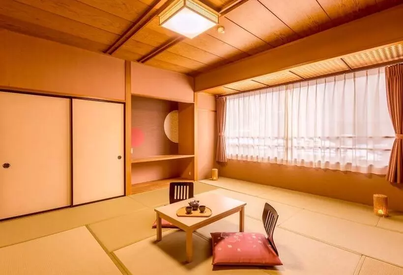 Yukai Resort Yamanakaonsen Hanasaichoraku <femaleonly Ryokan>