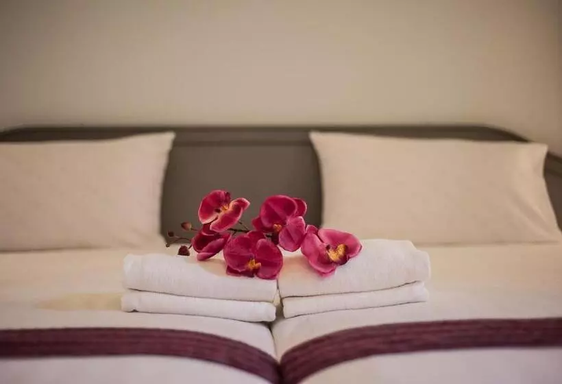 Fotos del hotel Diamond Plaza:  2