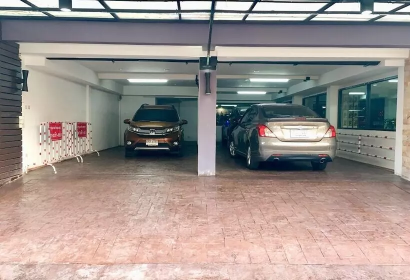 Fotos del hotel Double Dd House At Mrt Sutthisarn:  4