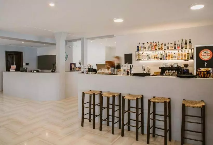 Fotos del hotel Lena Beach:  10