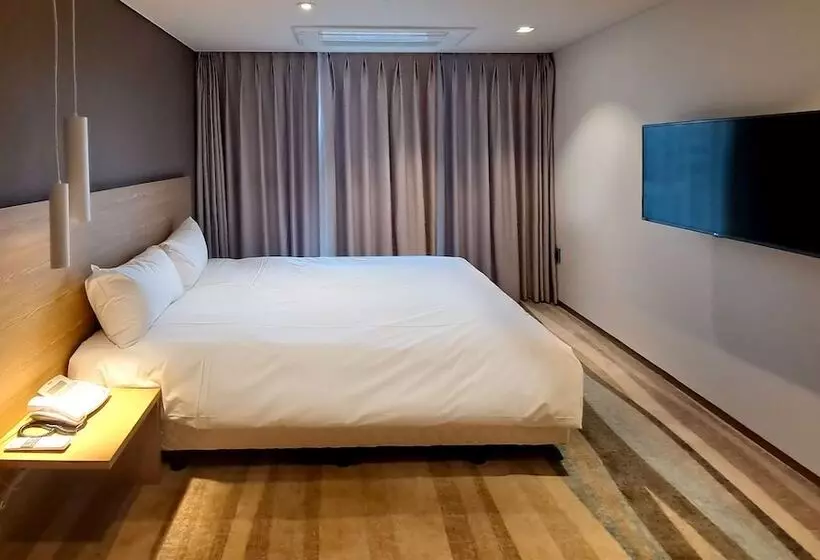 Fotos del hotel Artstay Hamdeok Beach:  2