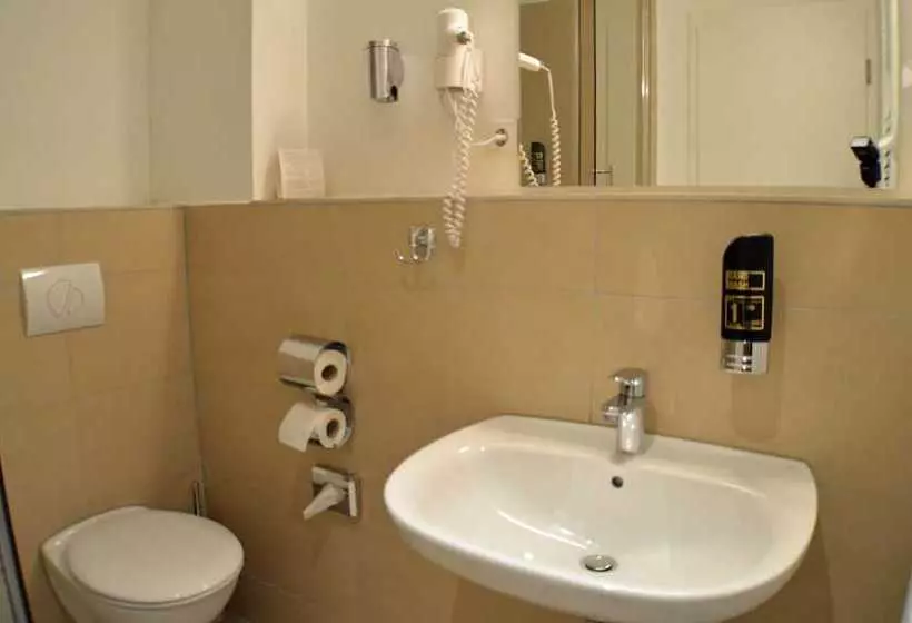 Fotos del hotel Jeta:  21