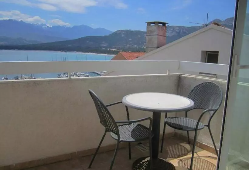 Fotos del hotel Hôtel Le Rocher:  8