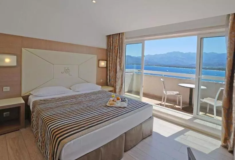 Fotos del hotel Hôtel Le Rocher:  25