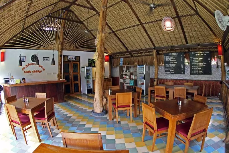 Fotos del hotel The Calmtree Bungalows:  12