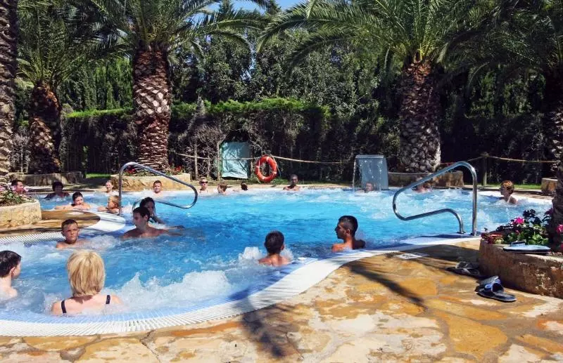 Fotos del hotel Camping & Resort La Torre Del Sol:  2